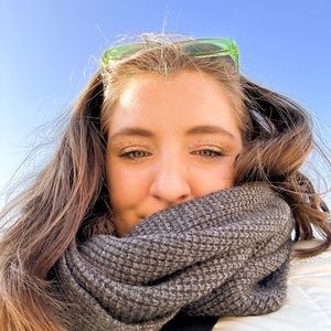 Meet your Posher, Hannah